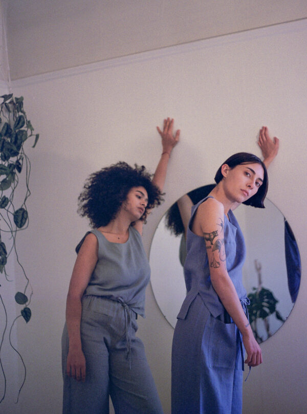 Loose linen swing top | Tops | Sustainable clothing | ManInTheStudio