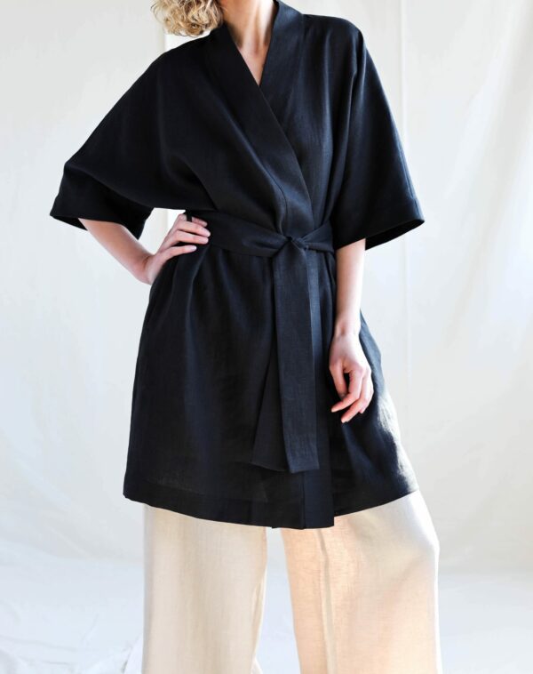 Linen kimono style robe | Bathrobes | Sustainable clothing | ManInTheStudio