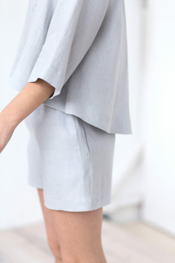 Linen relaxed fit shorts with elastic waist | Shorts | Sustainable clothing | ManInTheStudio
