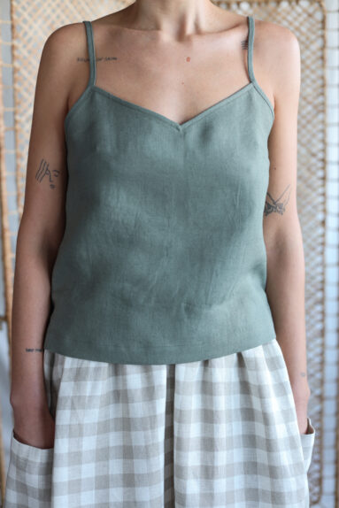 Sleeveless hunter green linen slip top
