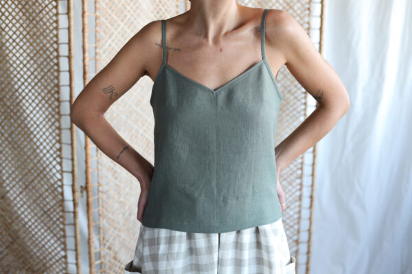 Sleeveless hunter green linen slip top​| Tops | Sustainable clothing | ManInTheStudio