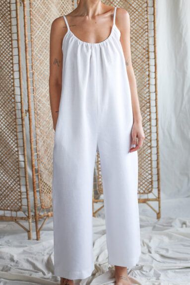 Loose linen wide leg strap jumpsuit ​| Jumpsuits | Sustainable clothing | ManInTheStudio