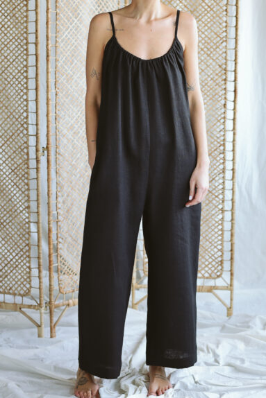 Loose black linen wide leg strap jumpsuit​ ​​​​​​​​| Jumpsuits | Sustainable clothing | ManInTheStudio