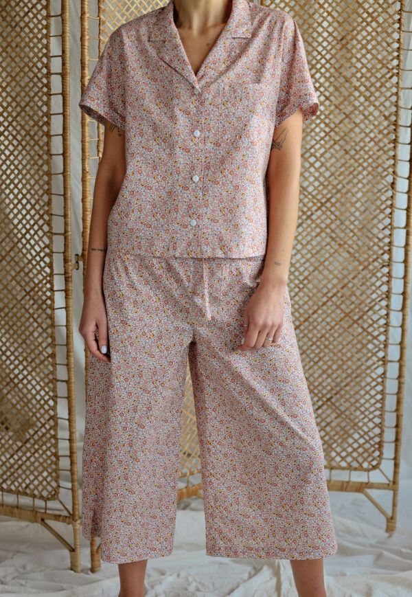 Floral cropped leg culottes with slits and patch pockets​ | Dress | Sustainable clothing | ManInTheStudio