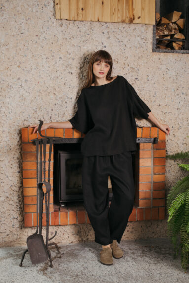 Baggy fit black linen pants with adjustable ties