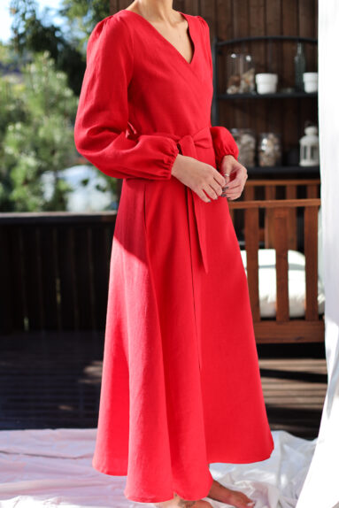 Linen long sleeve wrap dress in red | Dress | Sustainable clothing | ManInTheStudio
