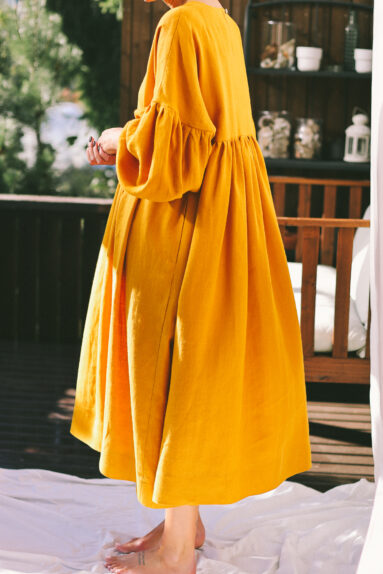 Linen oversized voluminous sleeves dress | Dress | Sustainable clothing | ManInTheStudio