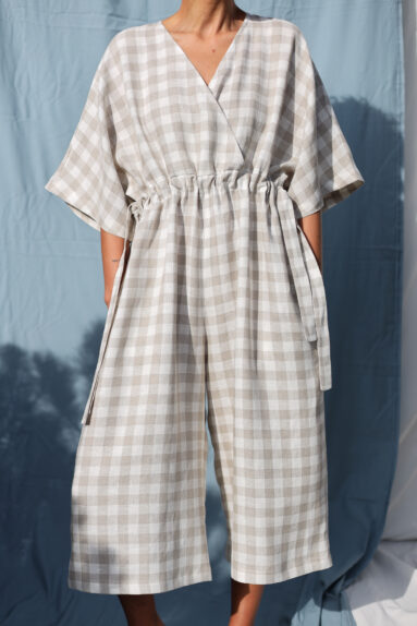 Linen adjustable waist wide cropped leg jumpsuit | Jumpsuit | Sustainable clothing | ManInTheStudio