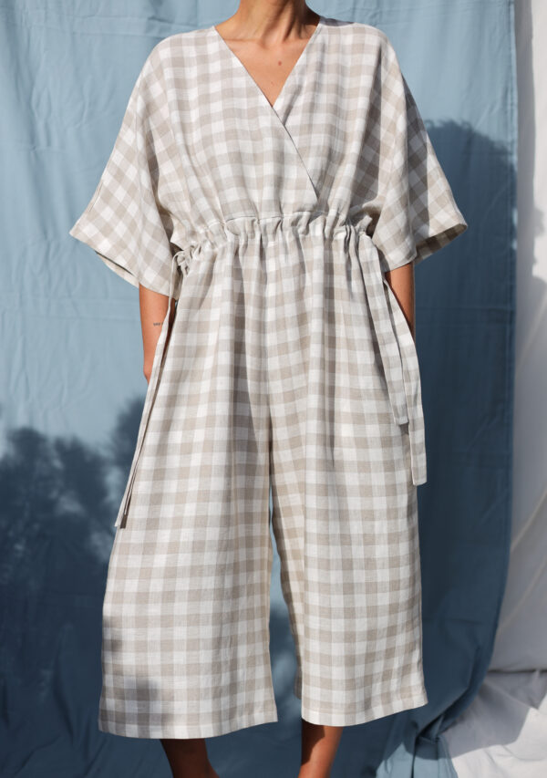 Linen adjustable waist wide cropped leg jumpsuit | Jumpsuit | Sustainable clothing | ManInTheStudio